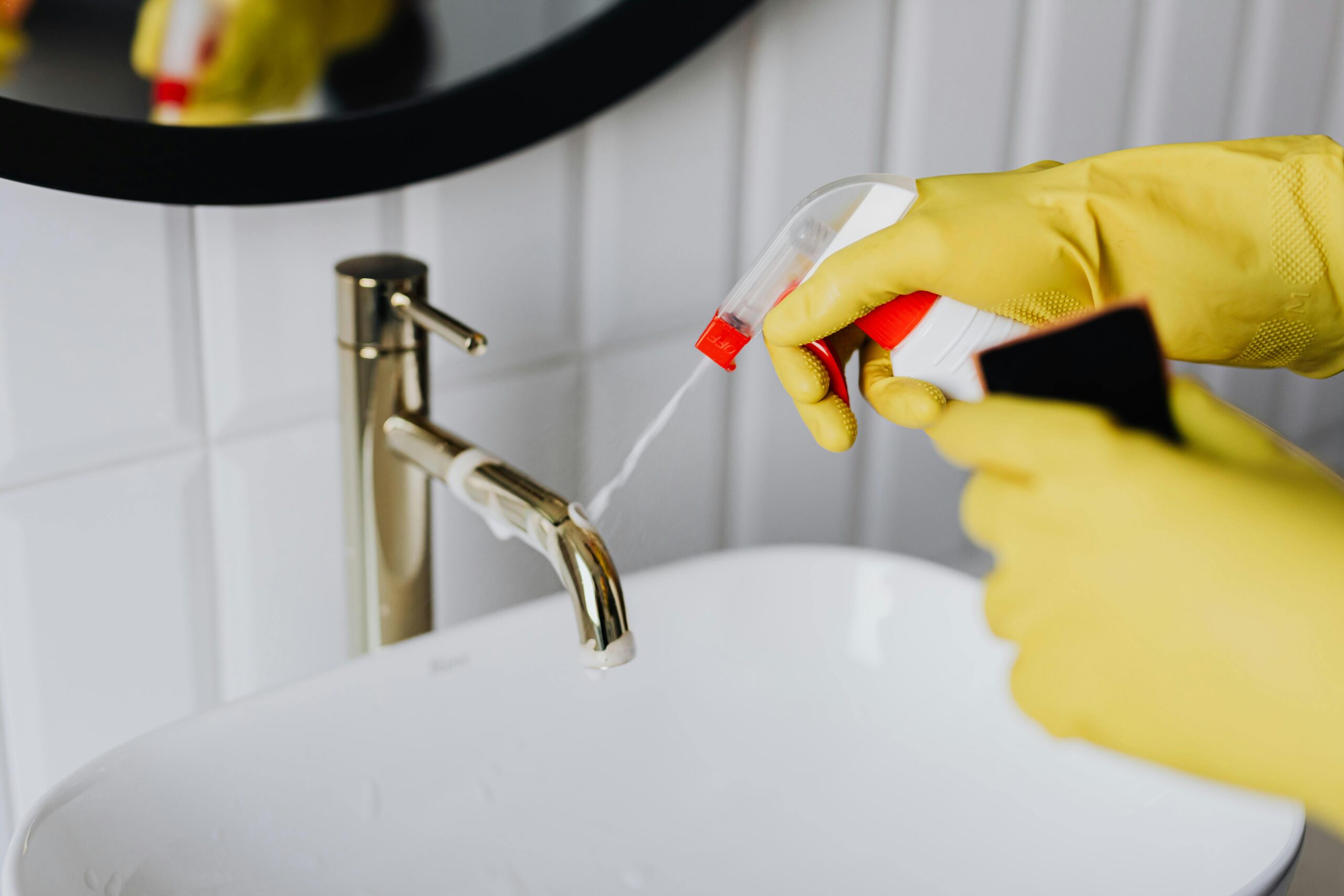 Commonly Used in Cleaning Bathroom chemicals